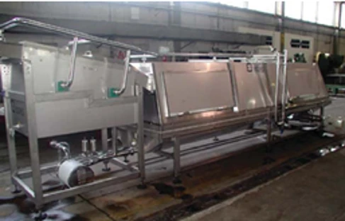 Queso Cottage — tanques con celdas de carga para dosificación gravimétrica exacta del aderezo